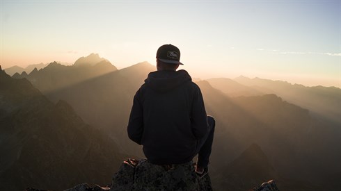 שימוש בתמונה זו נעשה בהתאם לסעיף 27א לחוק זכויות יוצרים. אם הנכם בעלי הזכויות בתמונה זו ומעוניינים שנחדול משימושה או נעדכן קרדיט מתאים, אנא פנו אלינו לכתובת: beitel@yeshiva.org.il