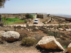 מבנה בחוות סקלי