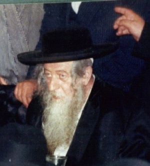 Toldos Aharon.jpg