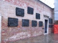 קיר להנצחת השואה בהגטו היהודי בוונציה